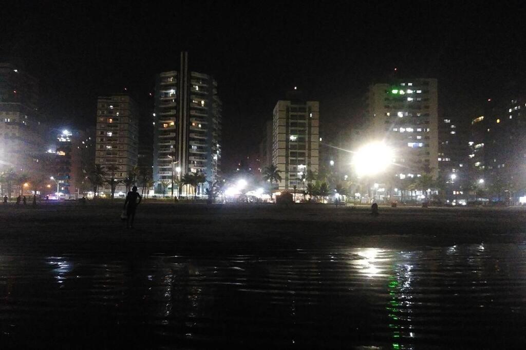 Апартаменты Kit Na Tupi, Frente Mar, Vaga Garagem Rotativa Прая-Гранди Экстерьер фото